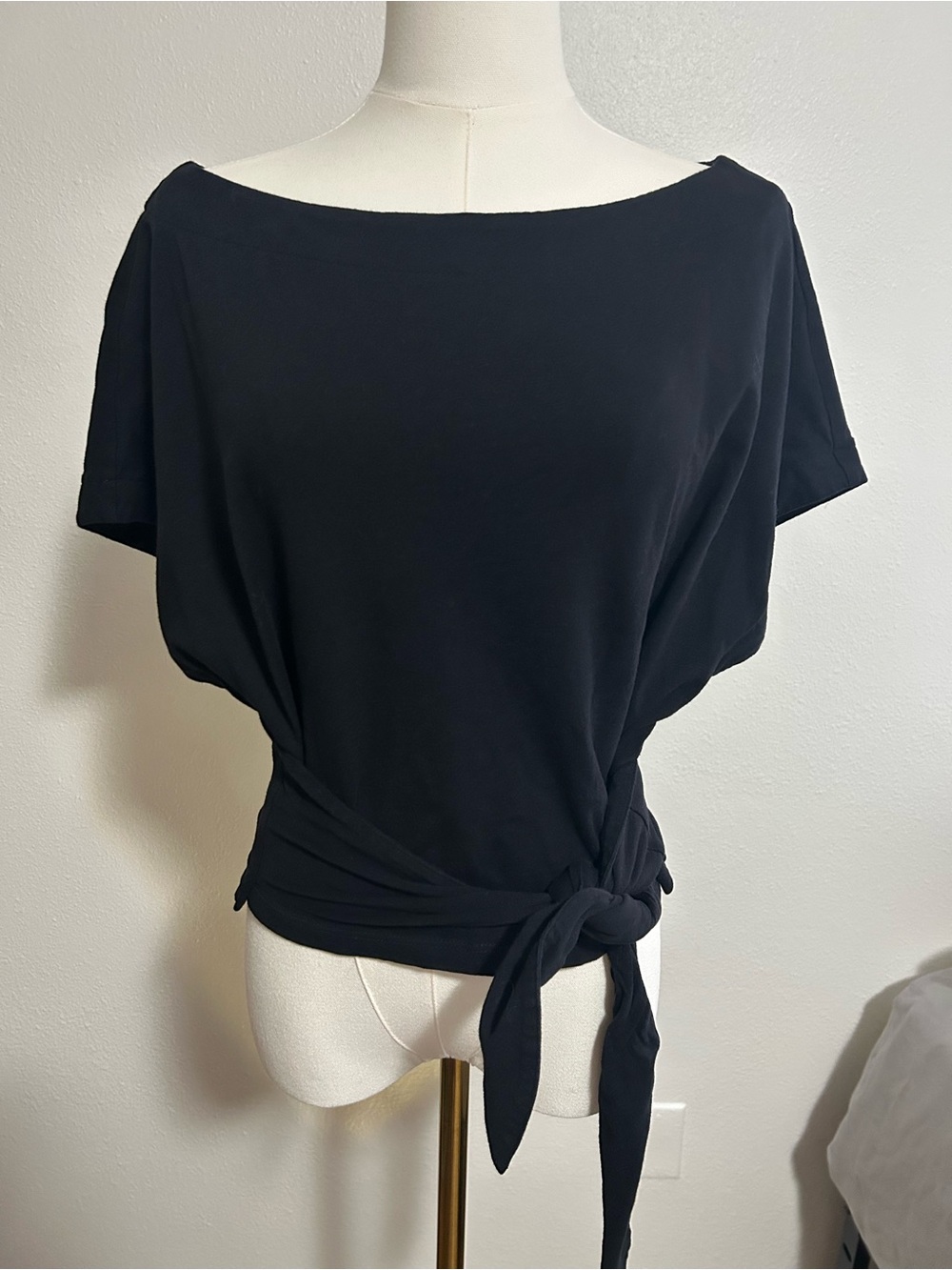 Carbon38 Black Boatneck Short Sleeve Tie Top